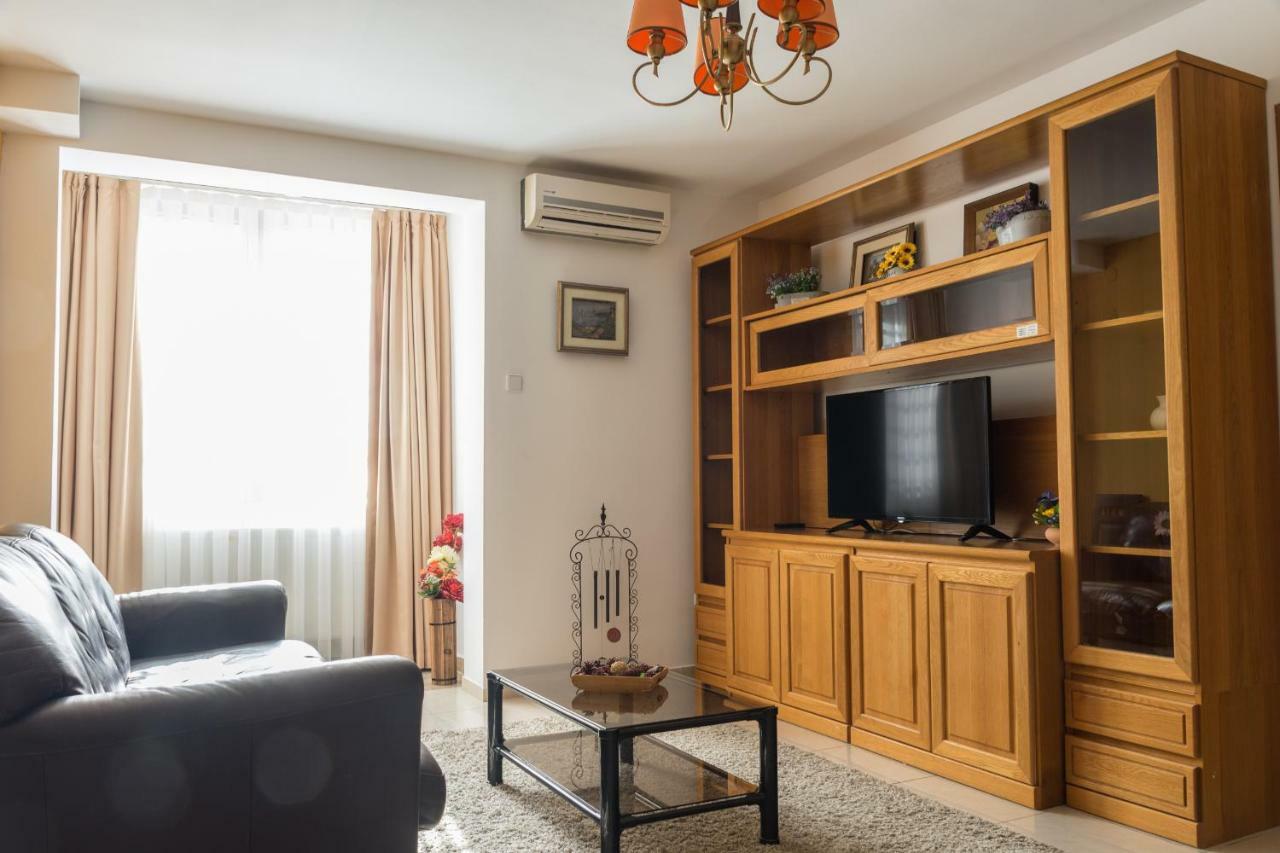 Maxxy Apartments Bucureşti Ngoại thất bức ảnh